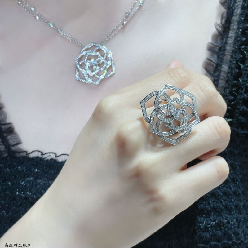 Piaget Rings